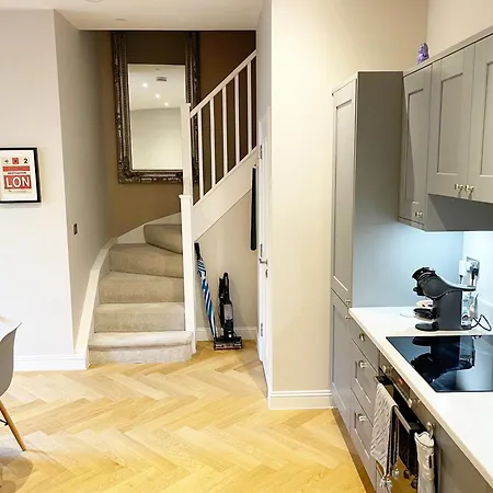 Character Filled Courtyard Escape * Harrogate