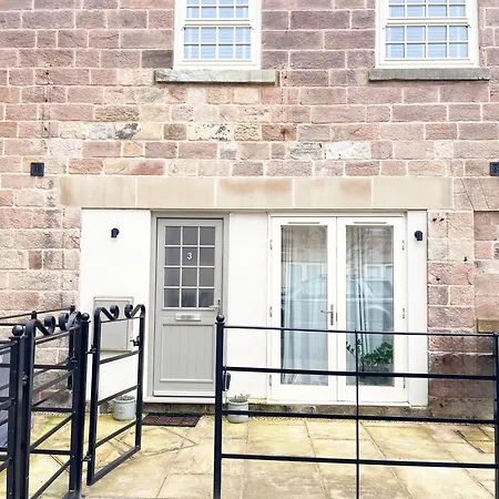 Character Filled Courtyard Escape