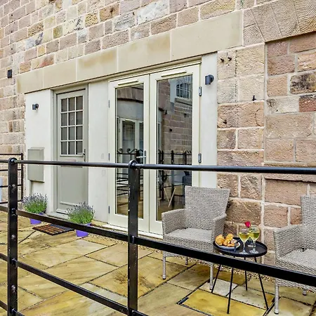Villa Character Filled Courtyard Escape