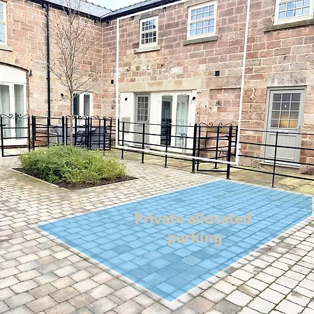 Character Filled Courtyard Escape Villa *