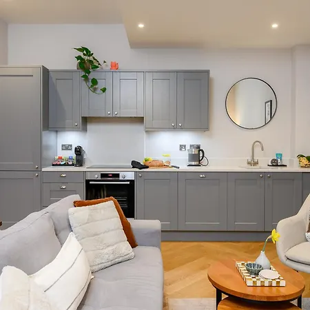 Character Filled Courtyard Escape *