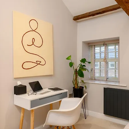 Tatil Evi Character Filled Courtyard Escape Harrogate