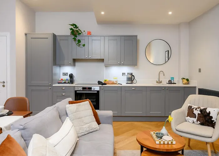 Character Filled Courtyard Escape *