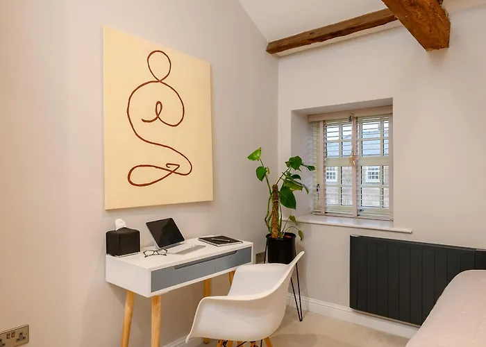 Tatil Evi Character Filled Courtyard Escape Harrogate