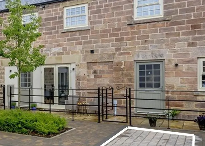 Character Filled Courtyard Escape