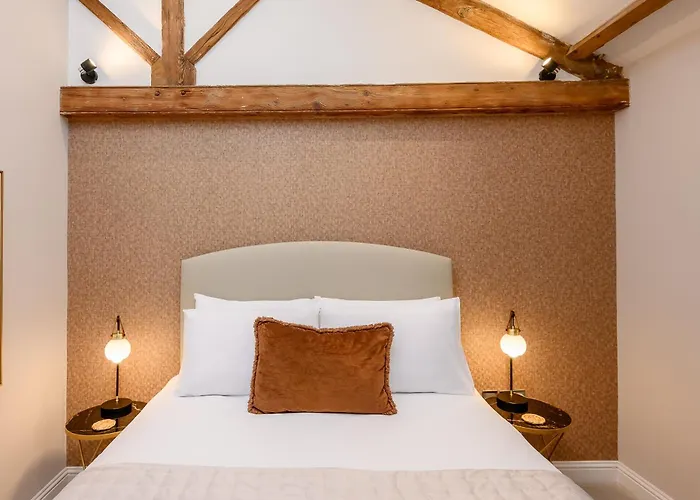 Character Filled Courtyard Escape * Harrogate