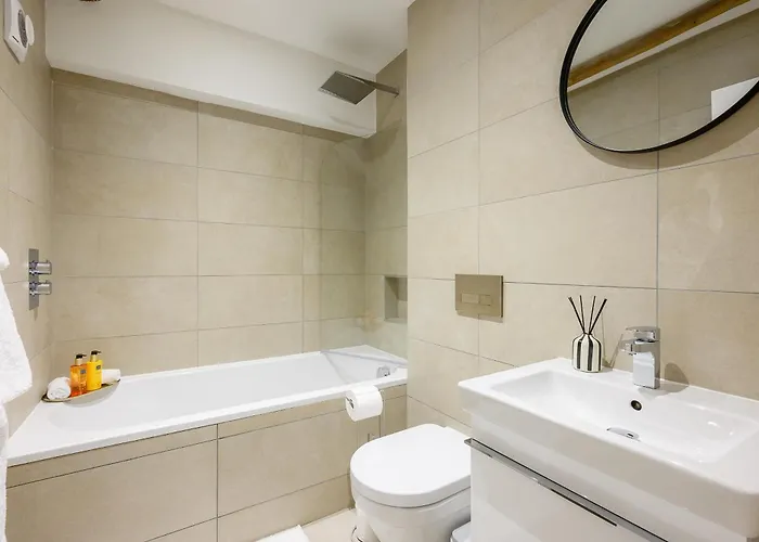 Tatil Evi Character Filled Courtyard Escape *